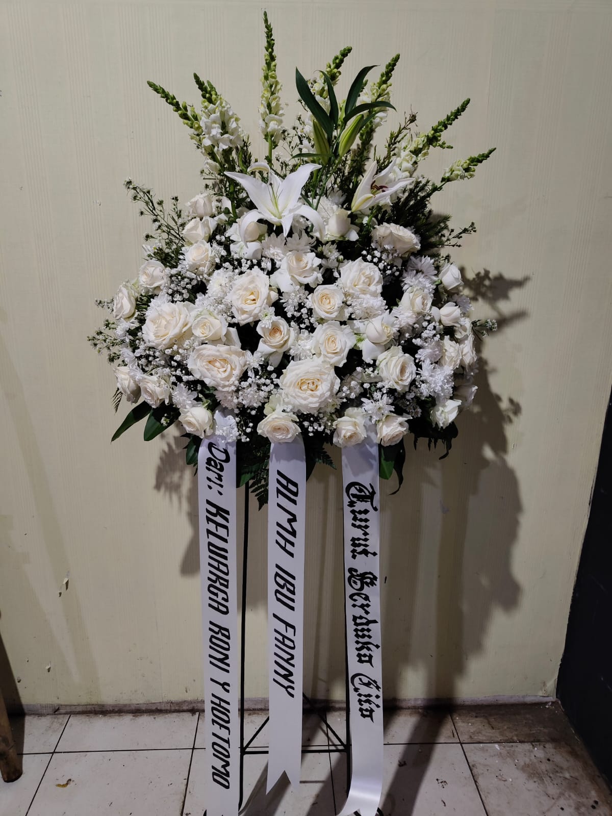 mawar-lily-baby-breath-snapdragon-daun-pakis